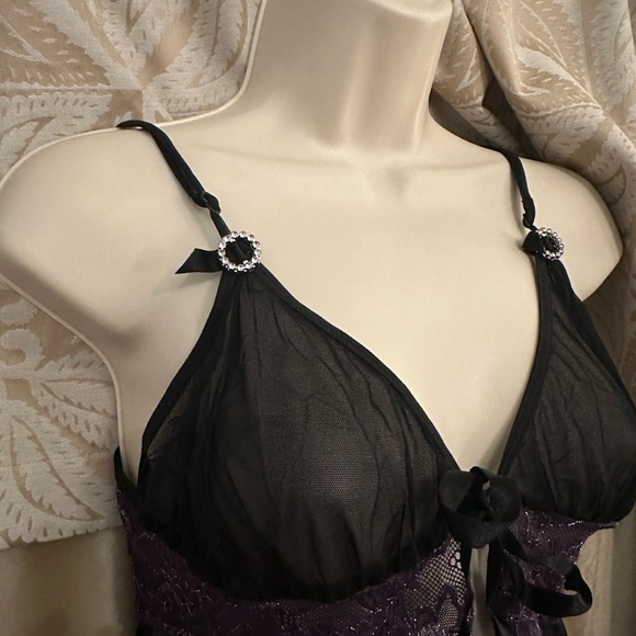 Purple & Black Lace & Mesh Nightie - Picture 2 of 9